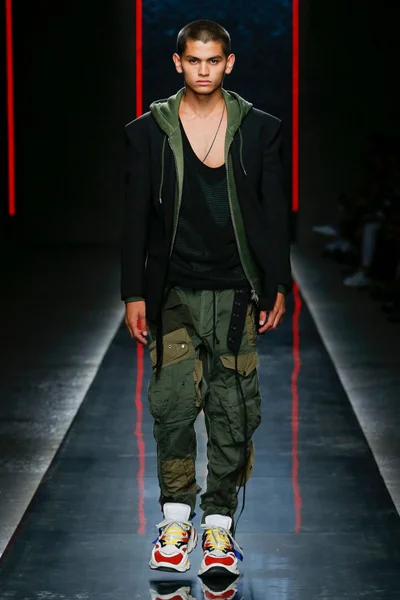 Look 12